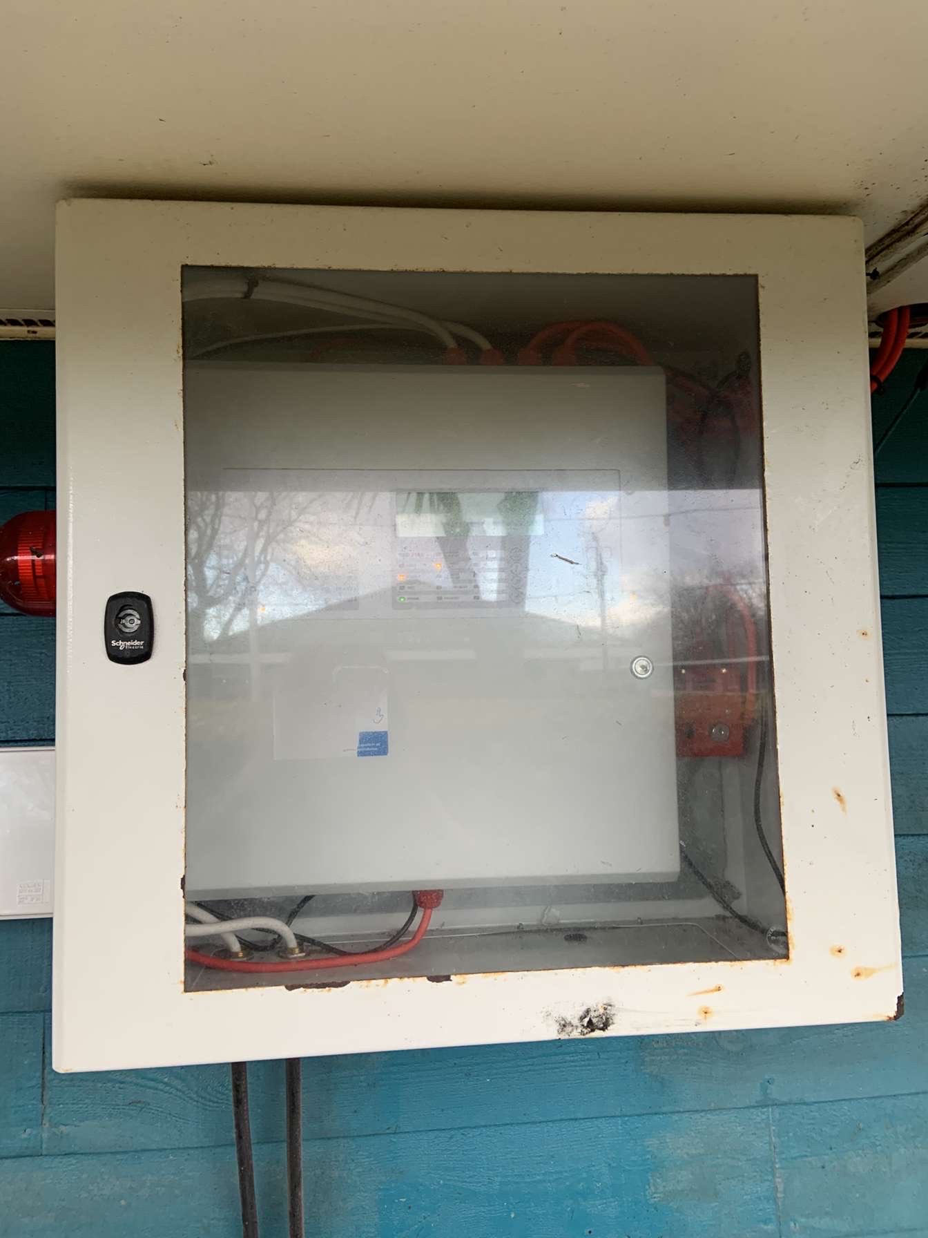 MxPro4 in an outdoor enclosure (Butlins Minehead)